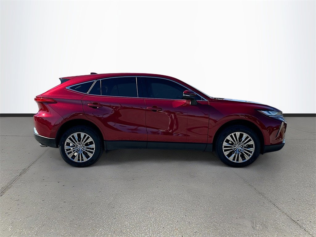 Used 2023 Toyota Venza Limited image 8