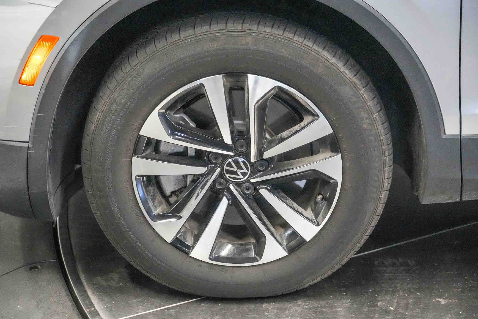 Used 2024 Volkswagen Tiguan S FWD image 9