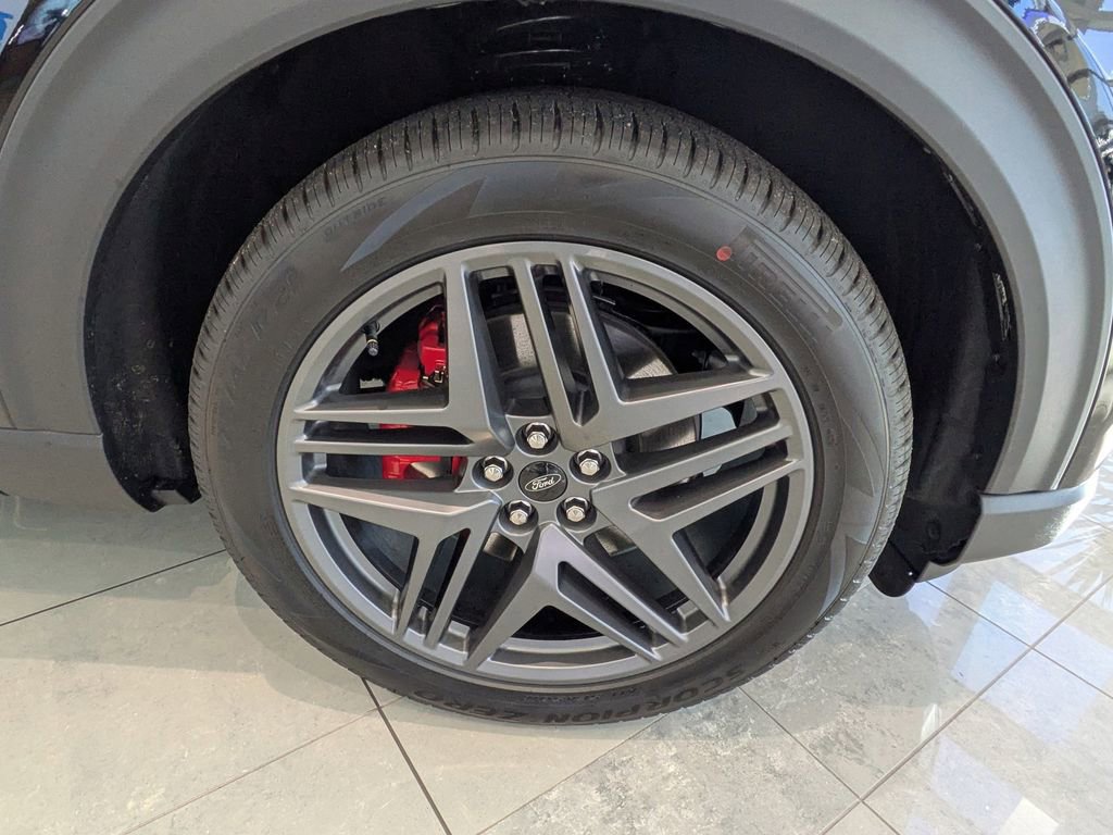 New 2026 Ford Explorer ST w/ Sun And Sound Package image 10