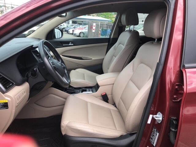 Used 2017 Hyundai Tucson Limited w/ Cargo Package image 18