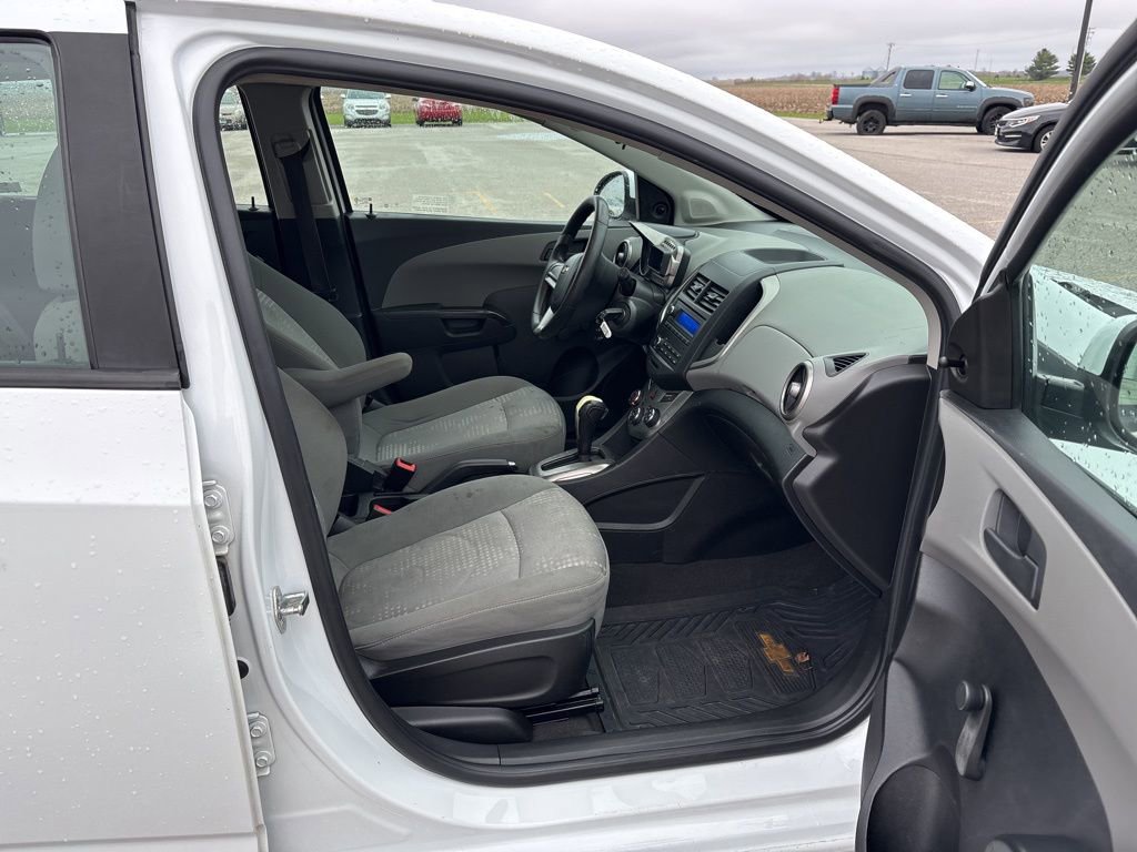 Used 2016 Chevrolet Sonic LS FWD image 15