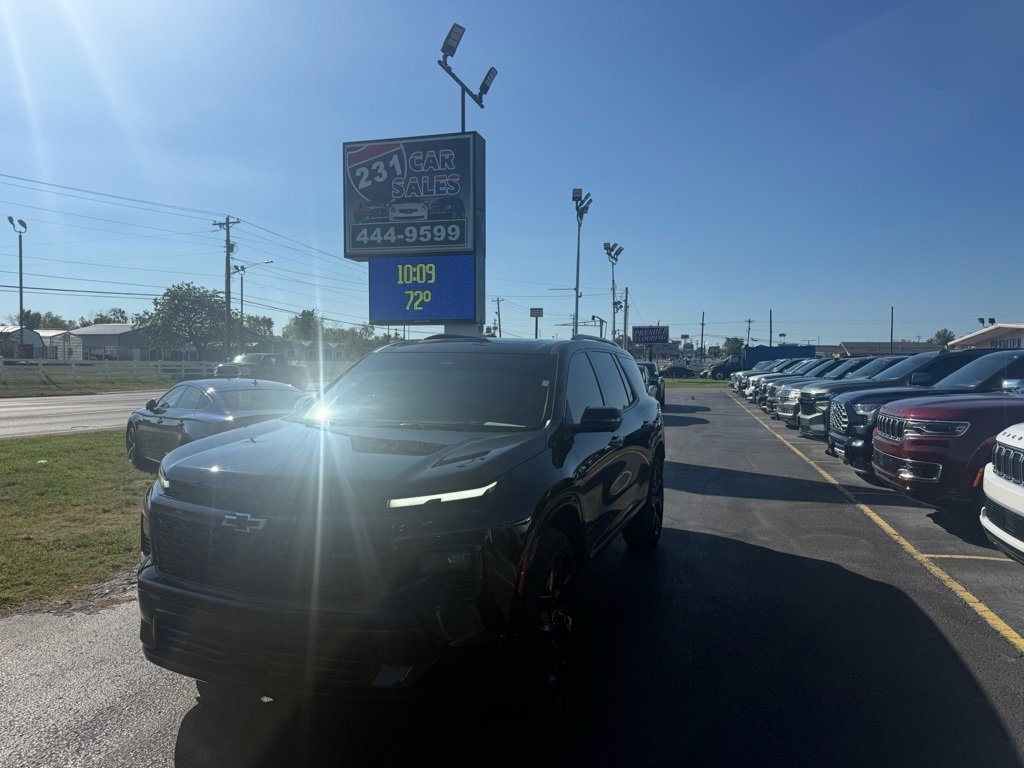 Used 2025 Chevrolet Traverse RS w/ LPO, Floor Liner Package image 7