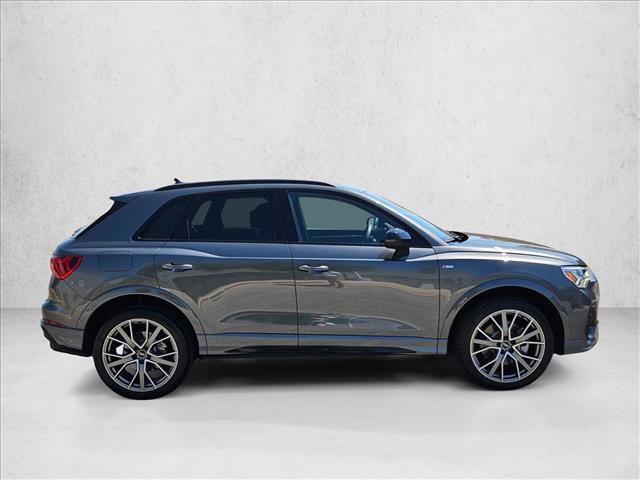 Certified 2025 Audi Q3 2.0T Premium Plus w/ Premium Plus Package AWD/4WD image 4