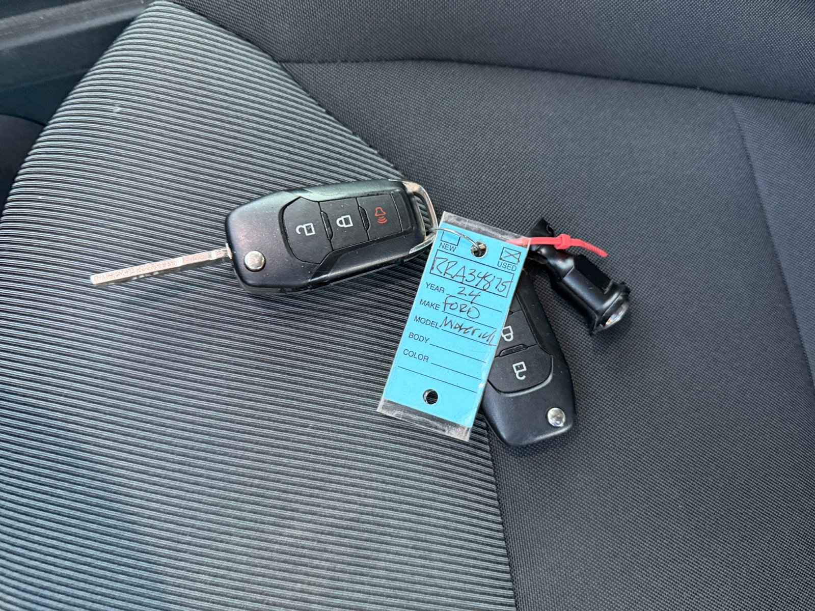 Certified 2024 Ford Maverick XL FWD image 34