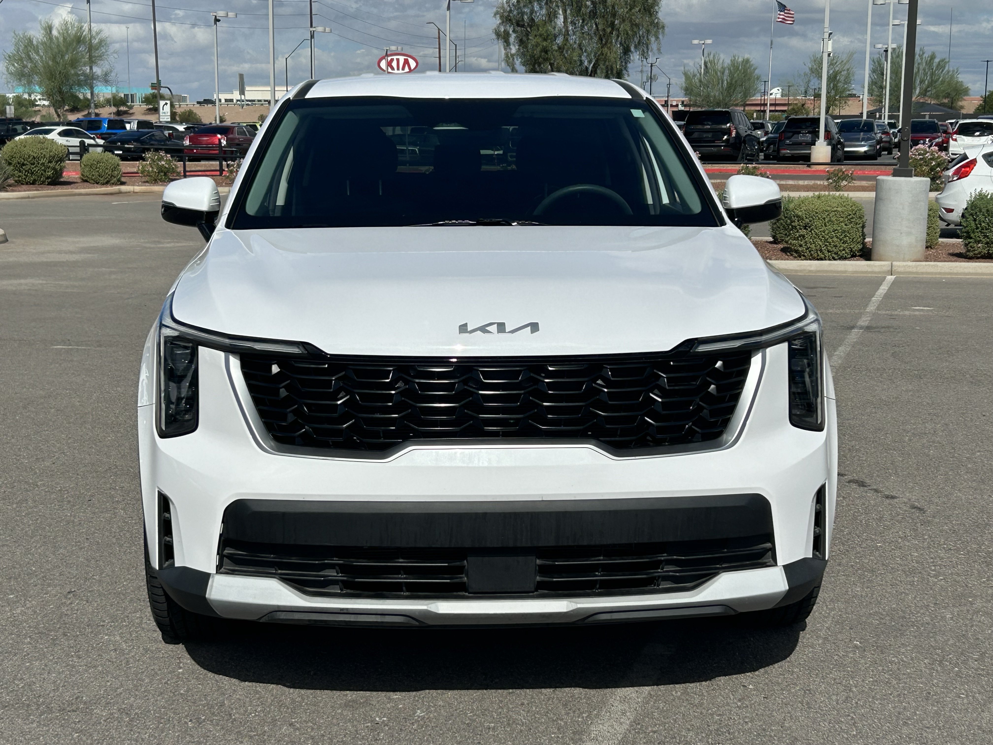 Certified 2025 Kia Sorento LX FWD image 8