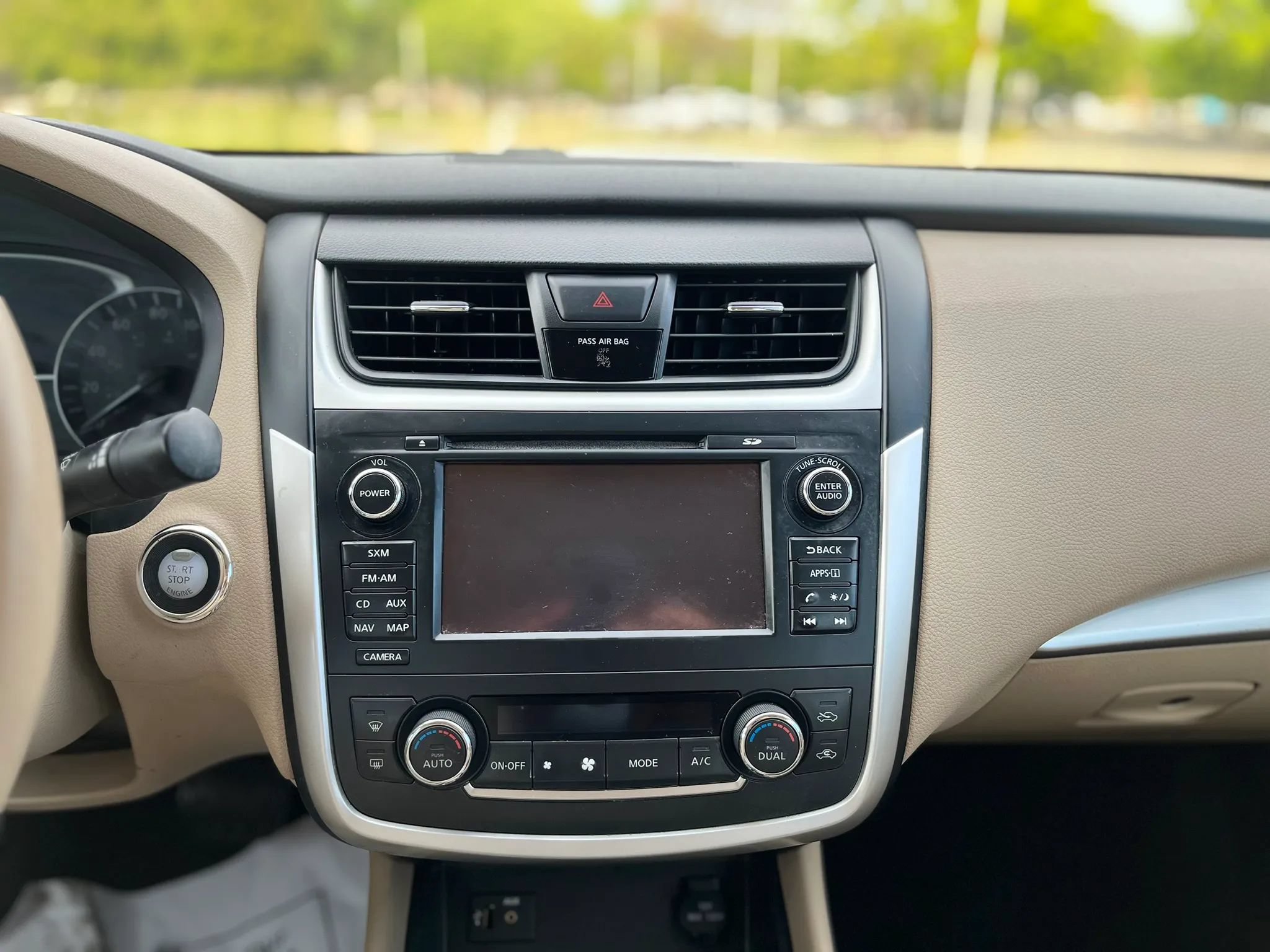 Used 2016 Nissan Altima 2.5 SV w/ Convenience Package FWD image 15