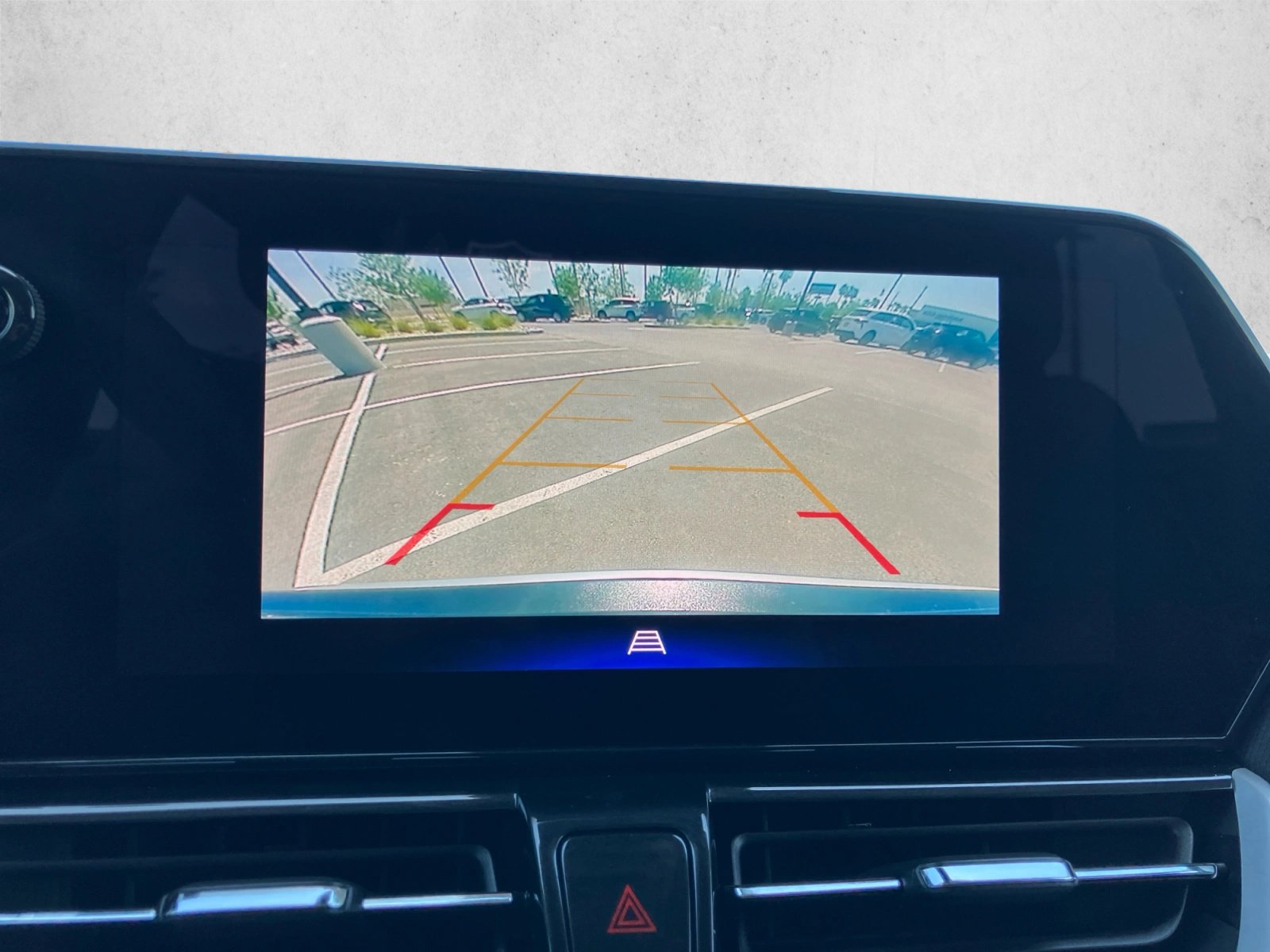 Used 2024 Chevrolet TrailBlazer LT w/ Driver Confidence Package FWD image 17