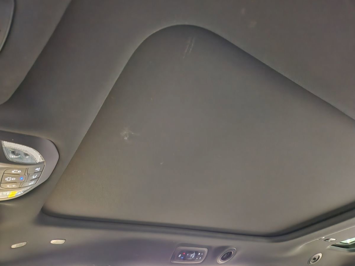 Used 2020 Chrysler Pacifica Limited w/ Advanced Safetytec Group image 47