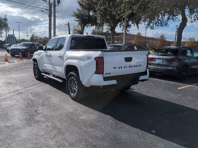 Used 2024 Toyota Tacoma TRD Sport image 4