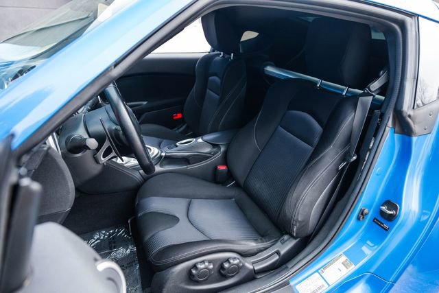 Used 2009 Nissan 370Z Coupe image 4