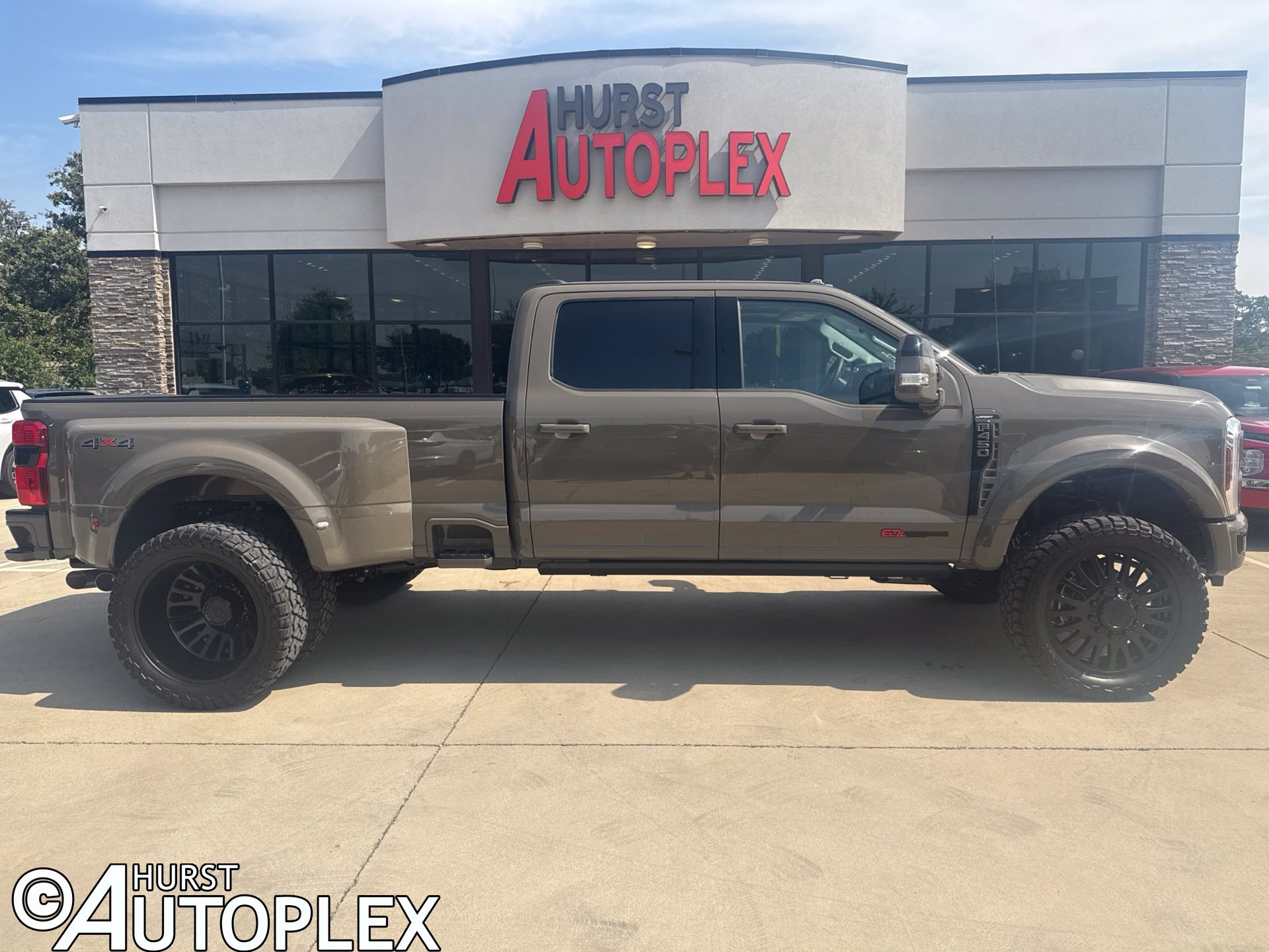 Used 2027 Ford F450 Lariat AWD/4WD image 1