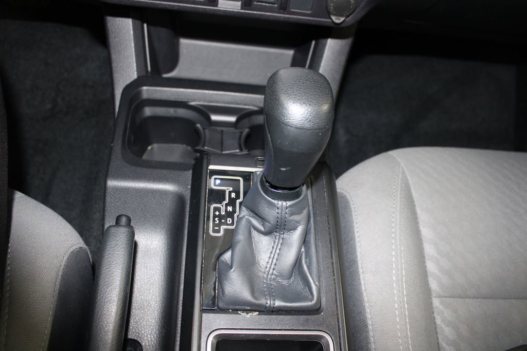 Used 2022 Toyota Tacoma SR image 41