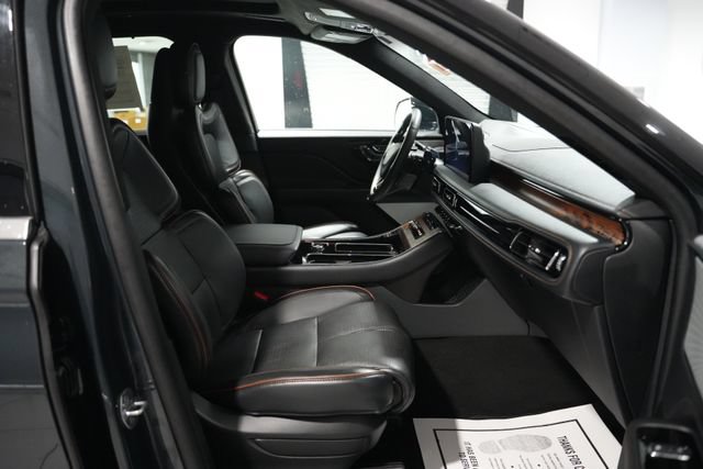 Used 2025 Lincoln Aviator Black Label AWD/4WD image 25