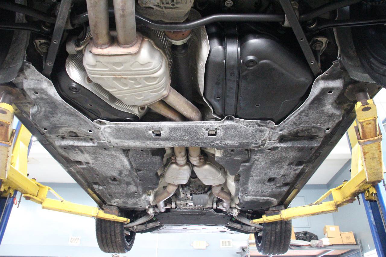 Used 2021 Porsche Cayenne Turbo image 96