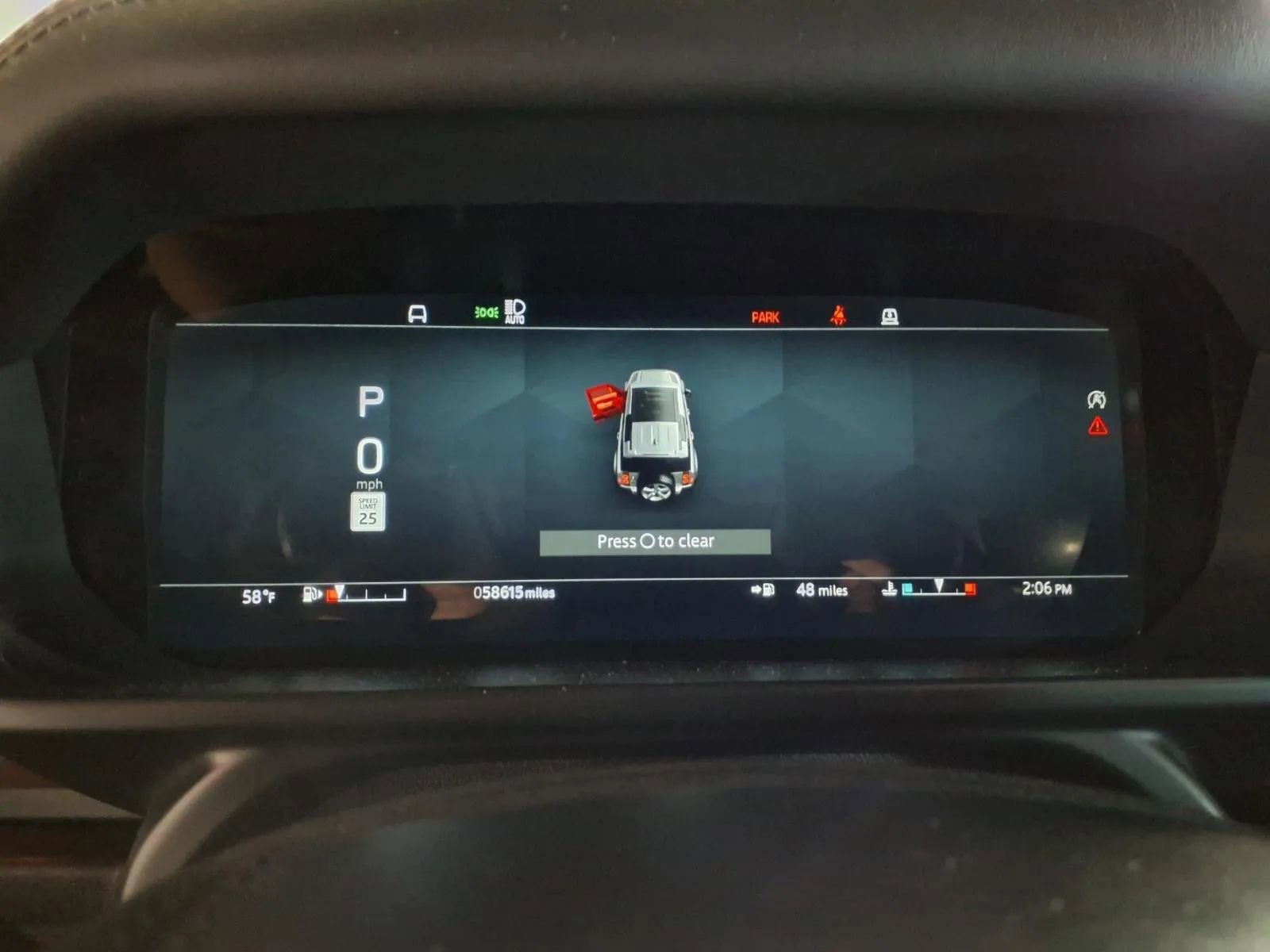 Used 2023 Land Rover Defender 110 V8 image 25