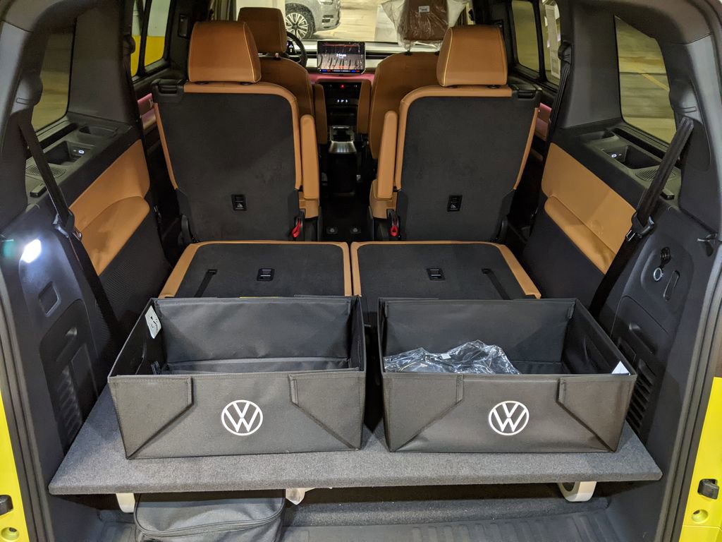 New 2025 Volkswagen ID. Buzz Pro S Plus AWD/4WD image 26