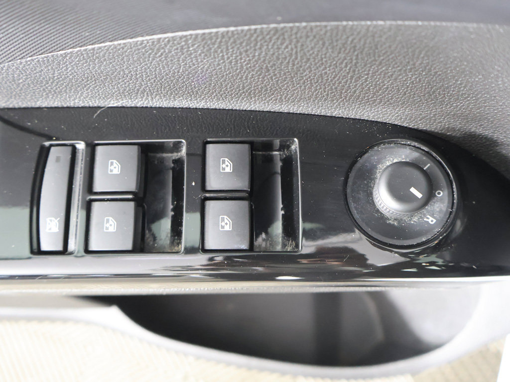 Used 2019 Chevrolet Sonic LT w/ Convenience Package FWD image 33