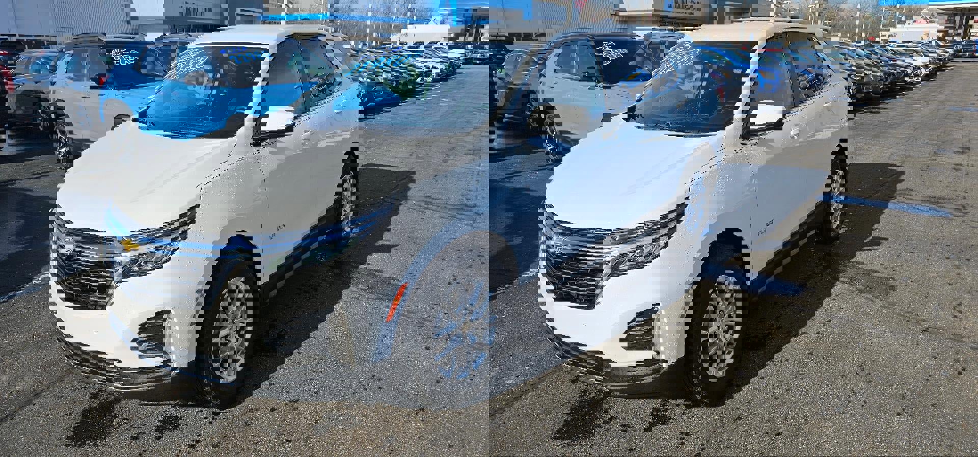 Certified 2024 Chevrolet Equinox LT w/ LPO, Floor Liner Package image 4