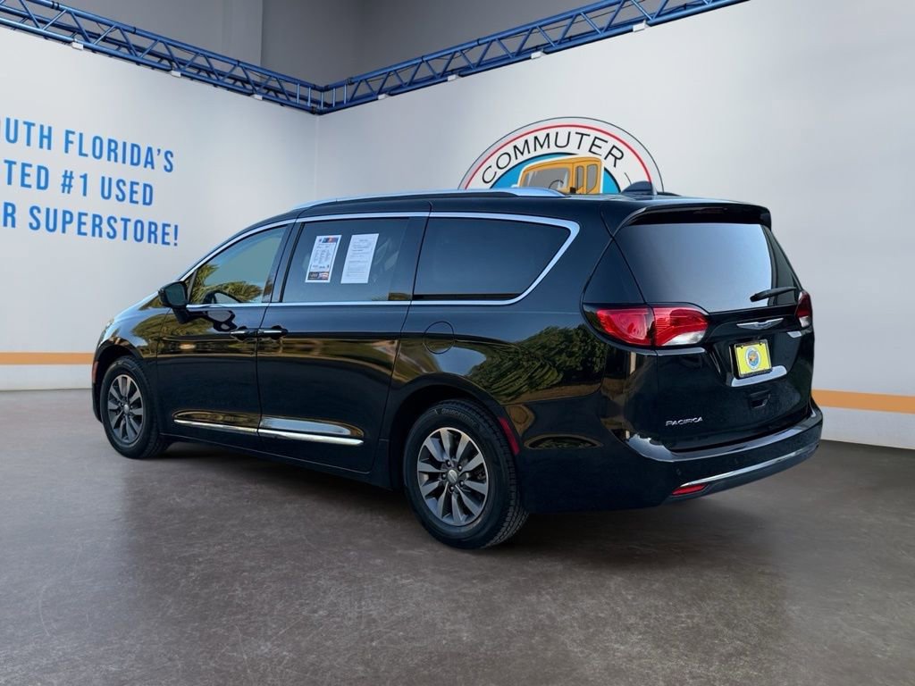Used 2019 Chrysler Pacifica Touring-L Plus w/ Advanced Safetytec Group image 4
