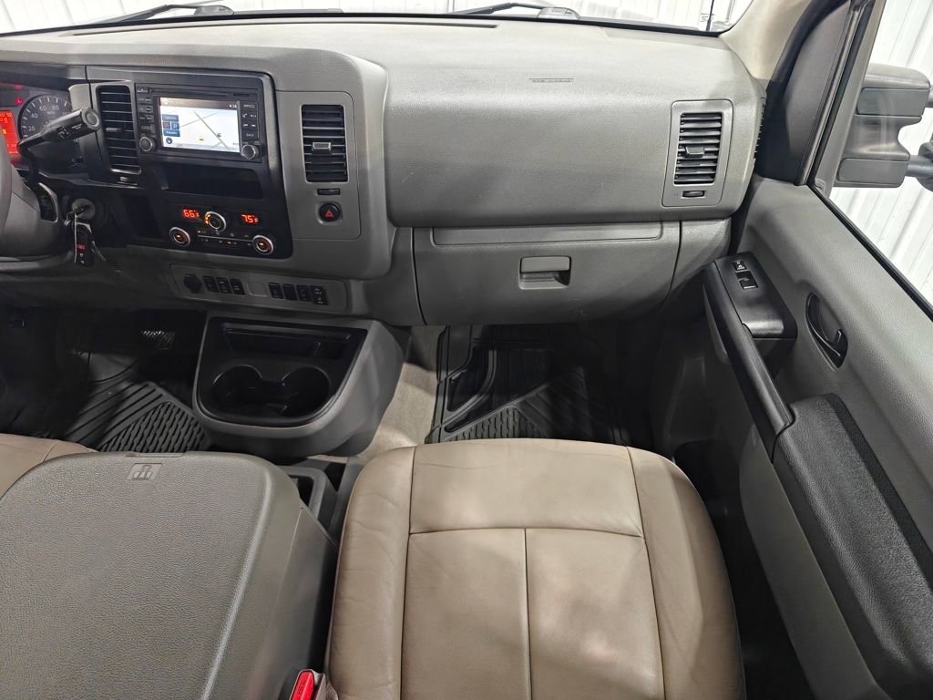 Used 2019 Nissan NV 3500 SL RWD image 23