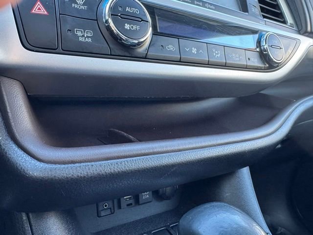 Certified 2019 Toyota Highlander Limited image 17