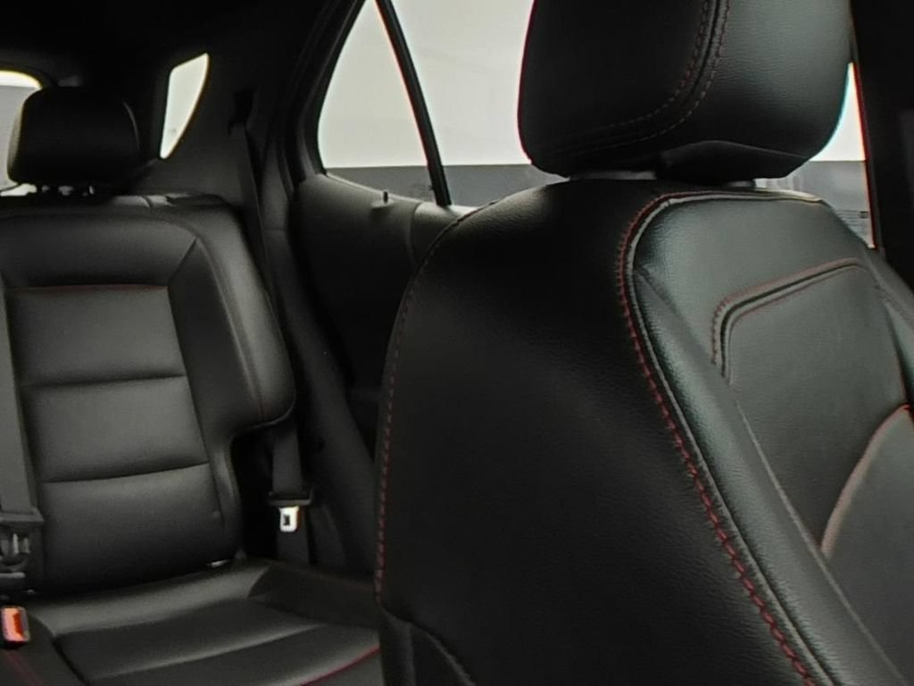 Used 2022 Chevrolet Equinox RS w/ RS Leather Package FWD image 14