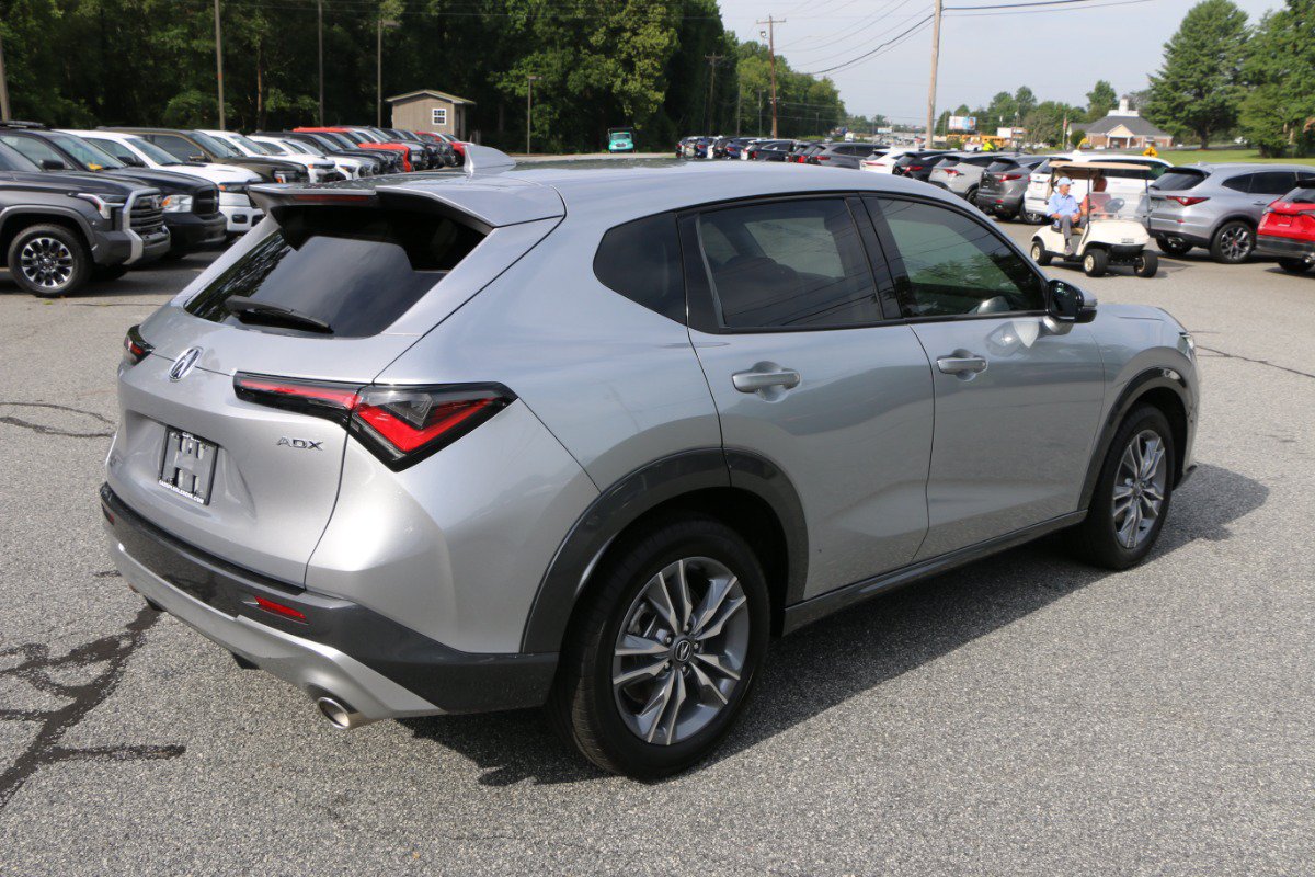 Used 2025 Acura ADX FWD image 8