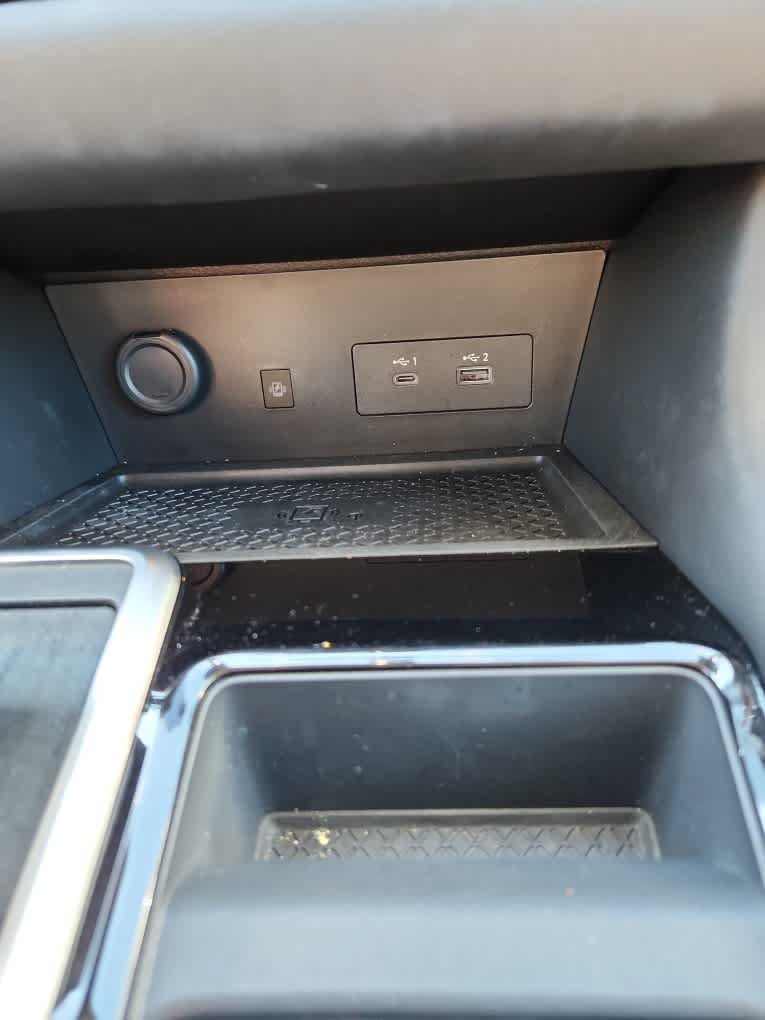 Used 2025 Nissan Pathfinder SL AWD/4WD image 23