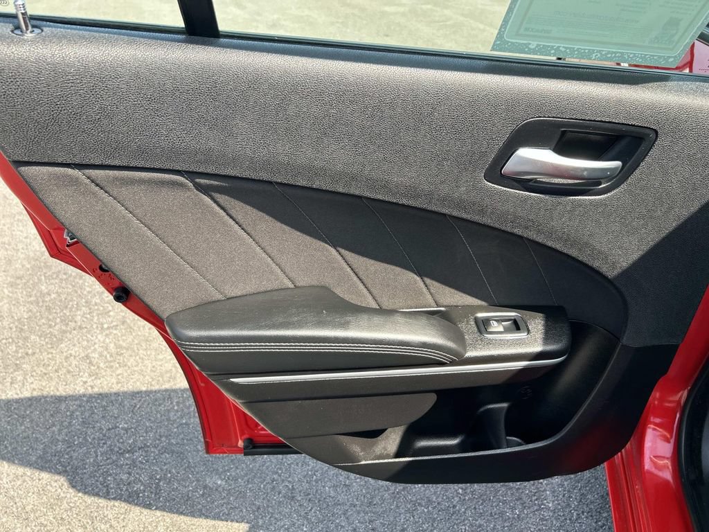 Used 2022 Dodge Charger SXT RWD image 25
