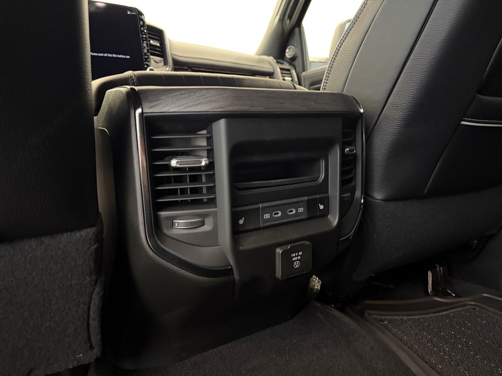 New 2026 RAM 3500 Limited AWD/4WD image 32