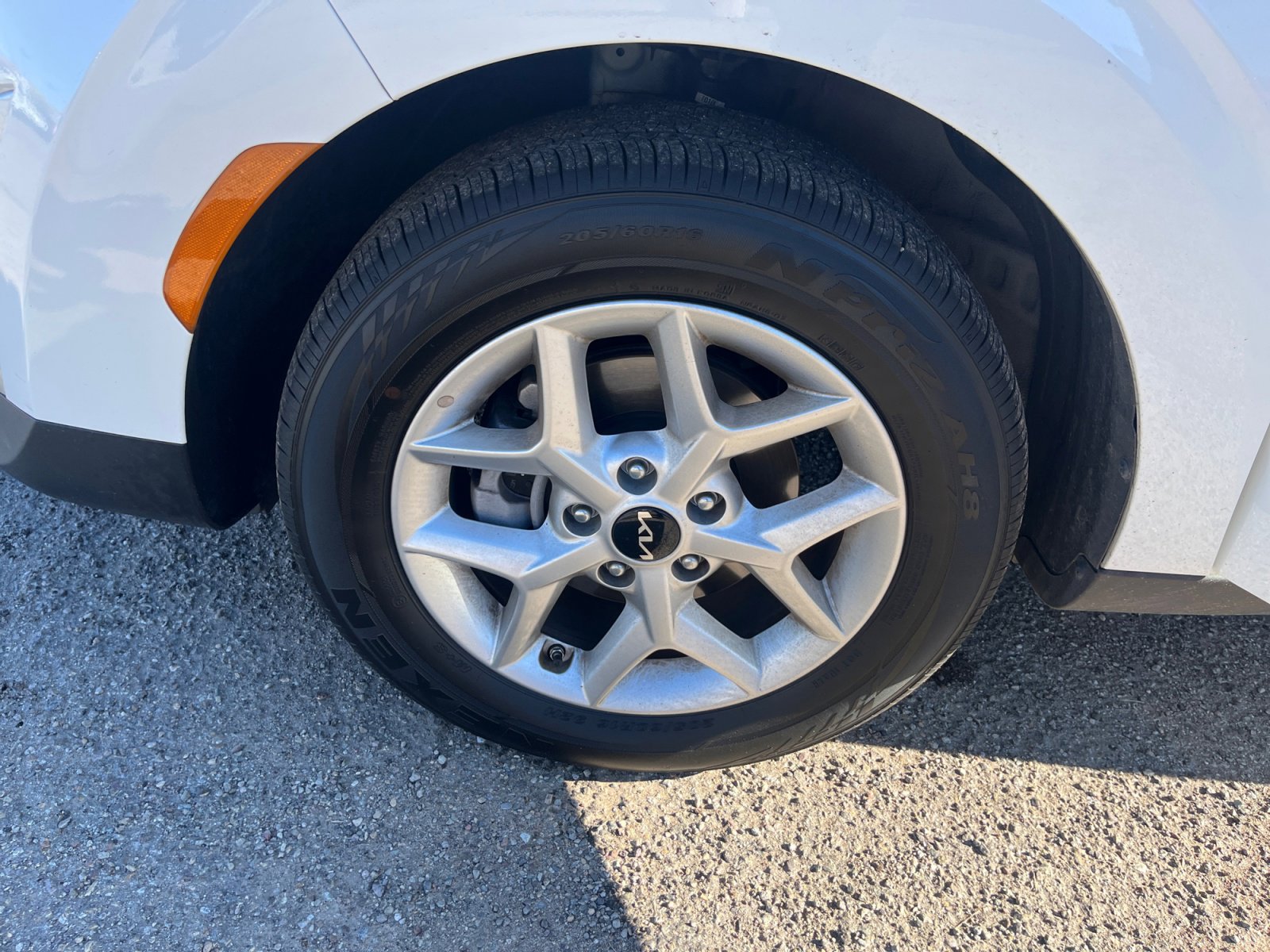 Used 2025 Kia Soul LX image 26