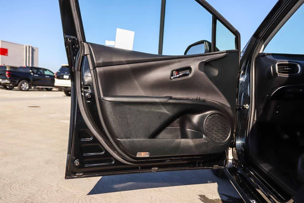 Used 2022 Toyota Prius Prime XLE FWD image 20