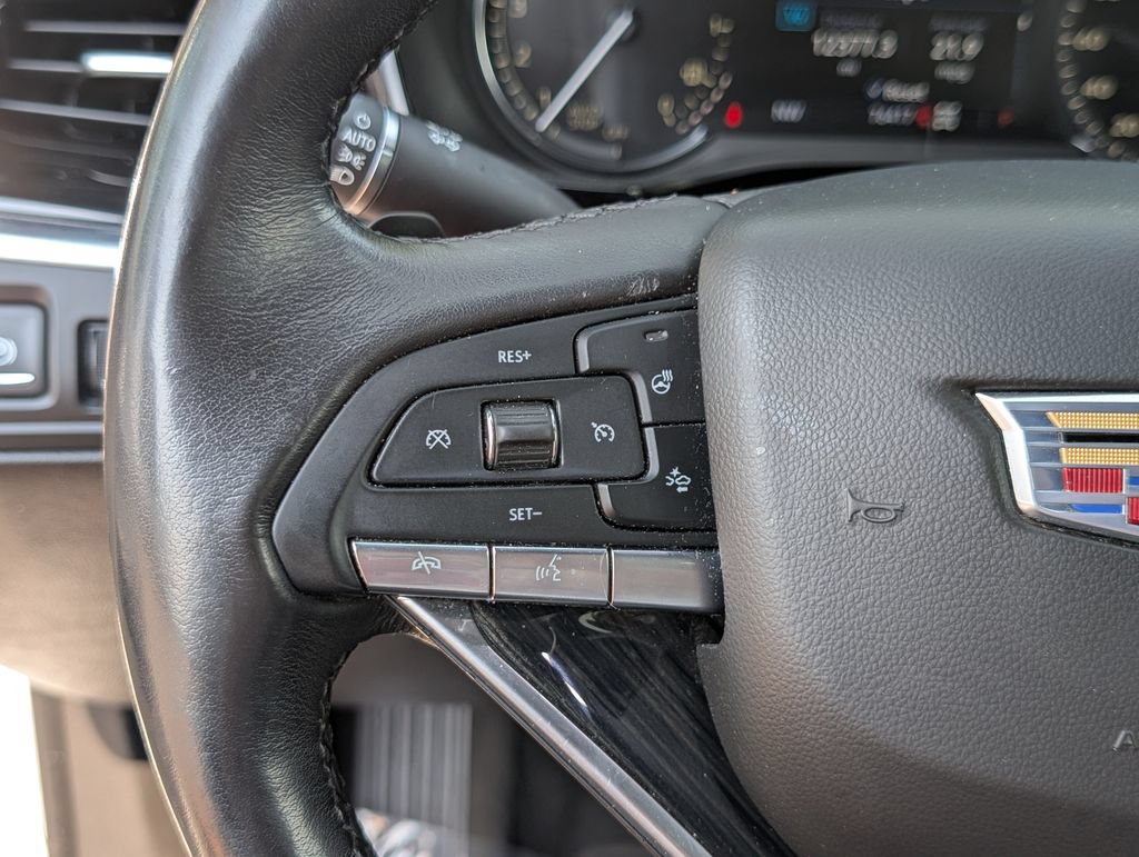 Used 2020 Cadillac XT6 Premium Luxury AWD/4WD image 23