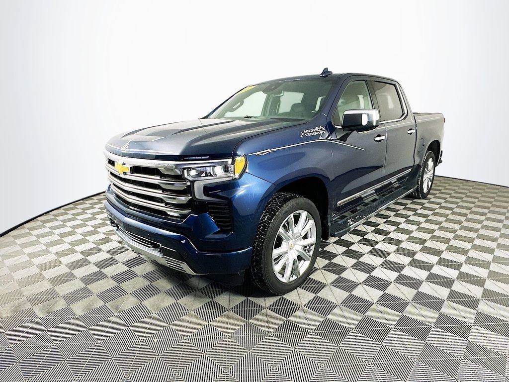 Used 2022 Chevrolet Silverado 1500 High Country w/ High Country Premium Package image 5