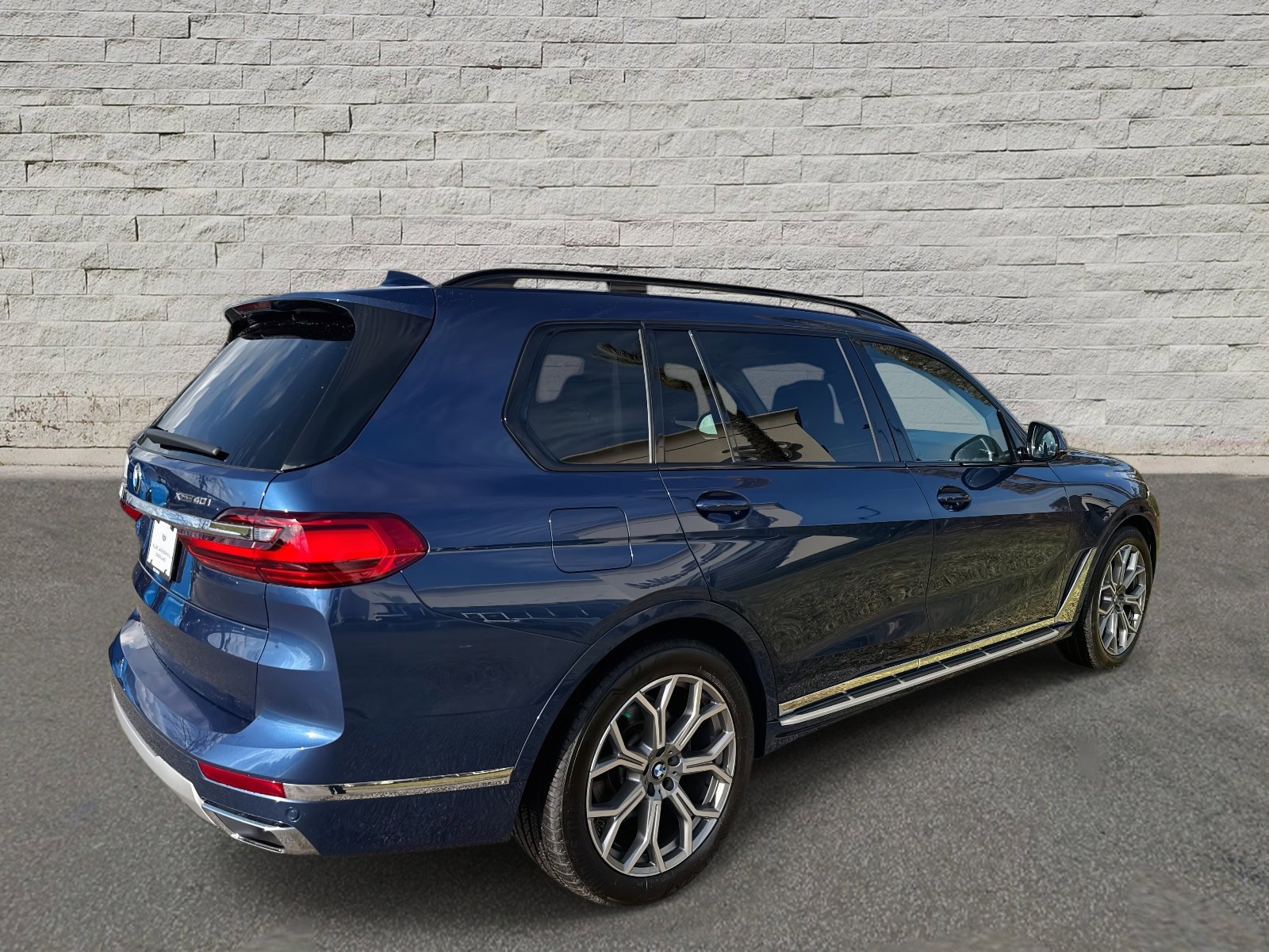 Used 2021 BMW X7 xDrive40i w/ Premium Package 2 image 5