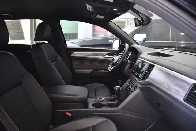 Used 2023 Volkswagen Atlas Cross Sport SE FWD image 23