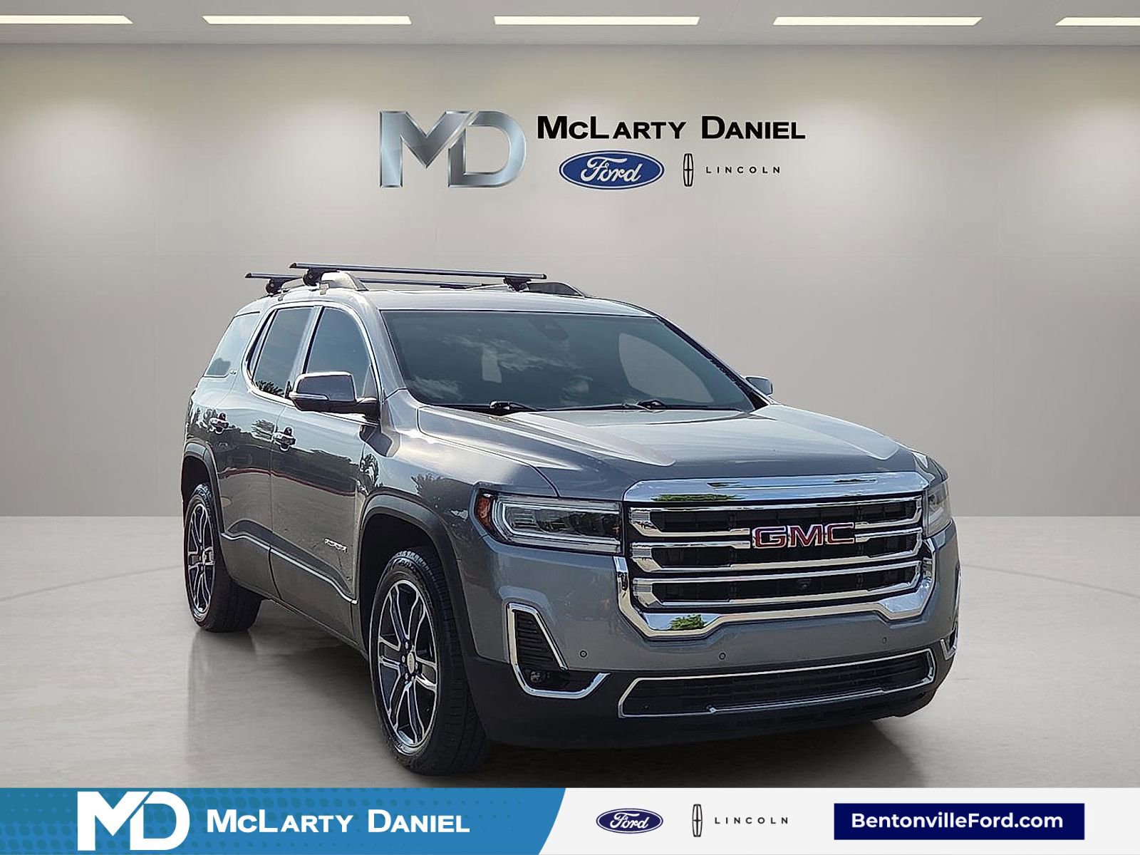 Used 2021 GMC Acadia SLT w/ Premium Package FWD image 1