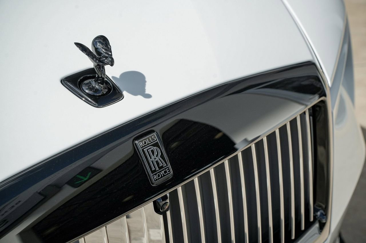 New 2025 Rolls-Royce Spectre Black Badge AWD/4WD image 4