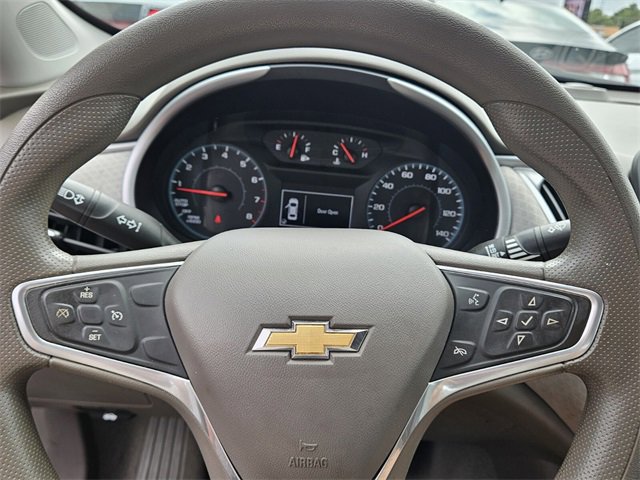 Used 2022 Chevrolet Malibu LT image 24