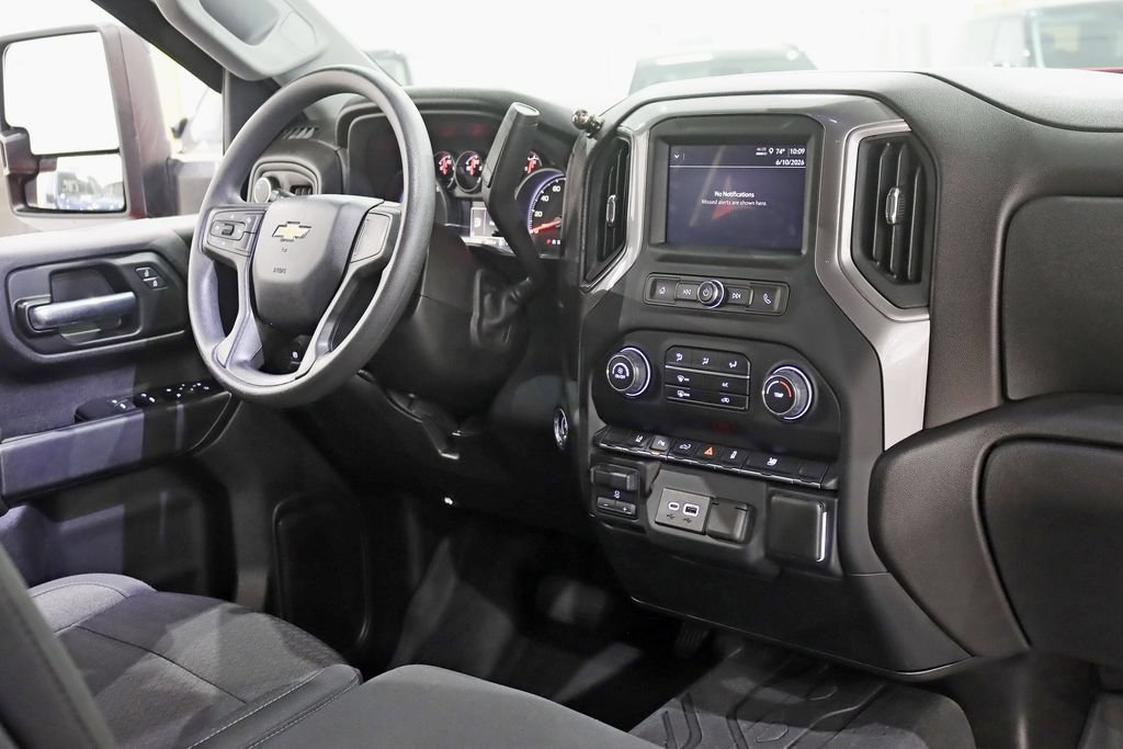 Used 2024 Chevrolet Silverado 2500 Custom w/ Custom Value Package AWD/4WD image 28
