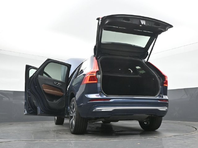 Used 2023 Volvo XC60 B5 Plus w/ Protection Package Premier AWD/4WD image 49