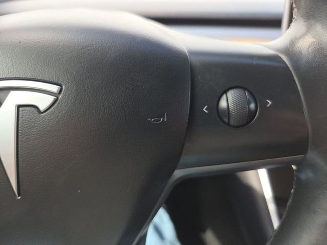 Used 2018 Tesla Model 3 Long Range RWD image 28