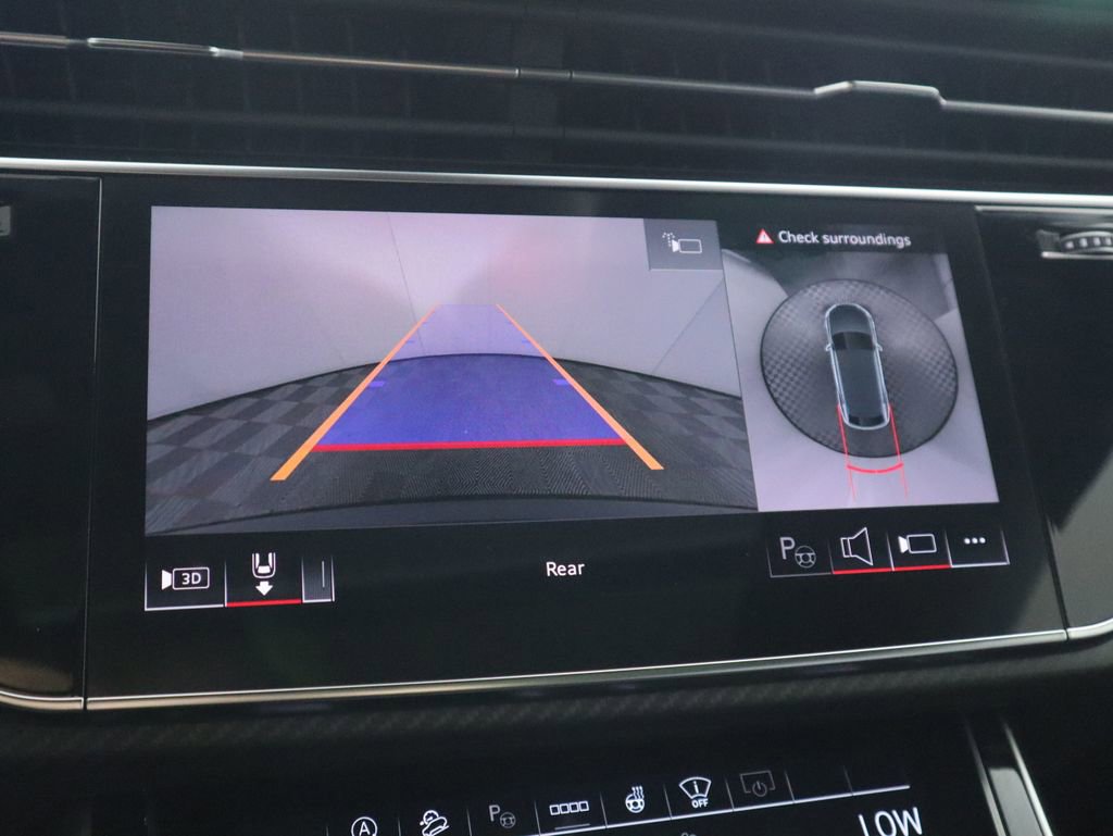 New 2026 Audi SQ8 Prestige image 17