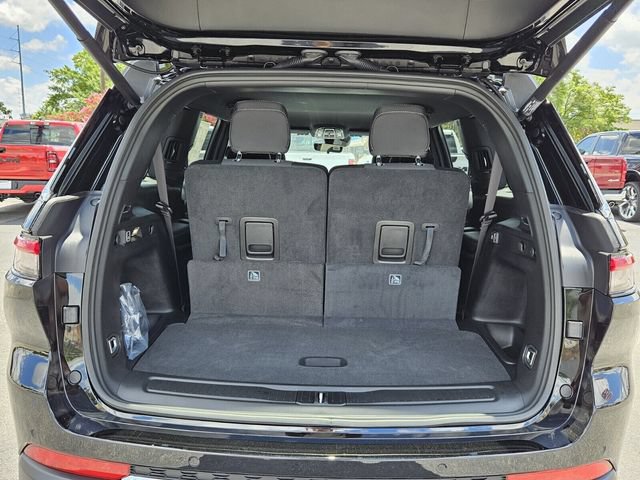 New 2025 Jeep Grand Cherokee L Laredo w/ Luxury Tech Group I RWD image 13