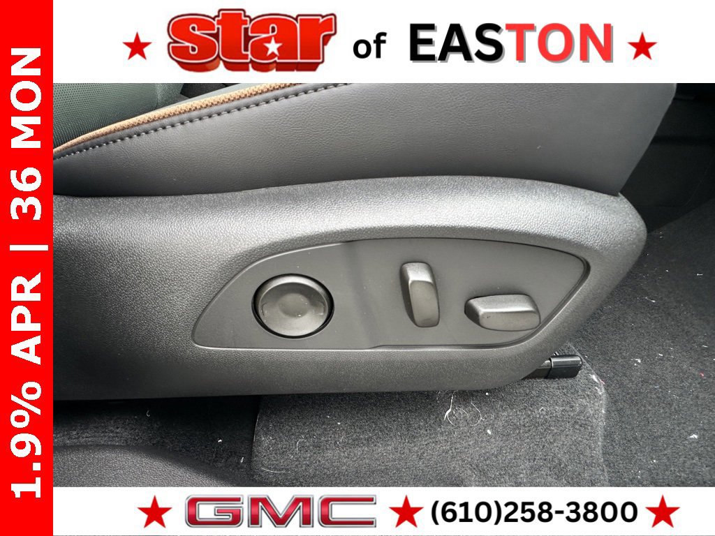 New 2026 GMC Acadia AT4 w/ Luxury Package image 10