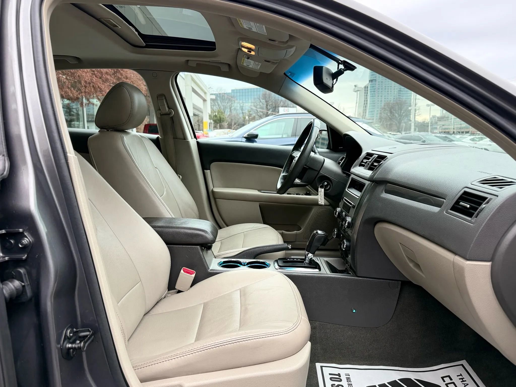 Used 2012 Ford Fusion SEL FWD image 32