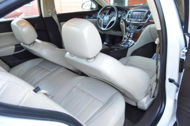Used 2016 Buick Regal Premium w/ Driver Confidence Package #1 FWD image 43