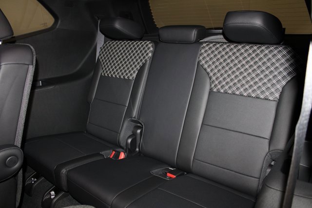 Used 2025 GMC Acadia Denali w/ LPO, Floor Liner Package image 14