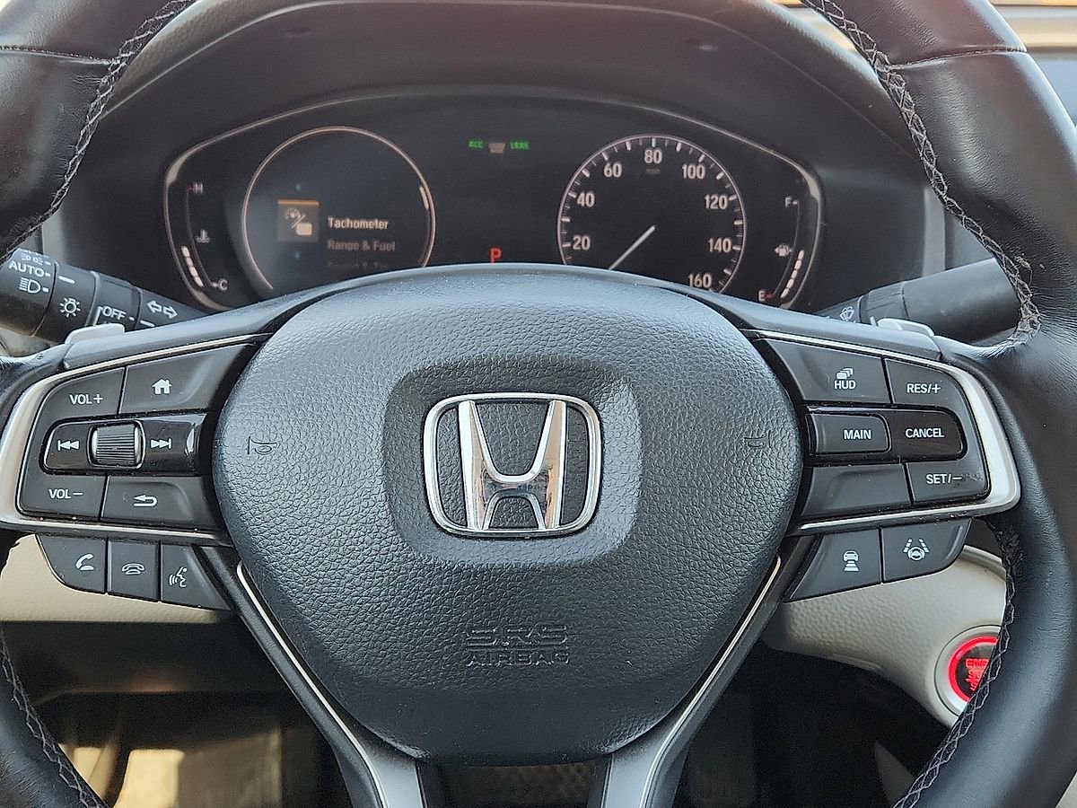 Used 2020 Honda Accord Touring image 11