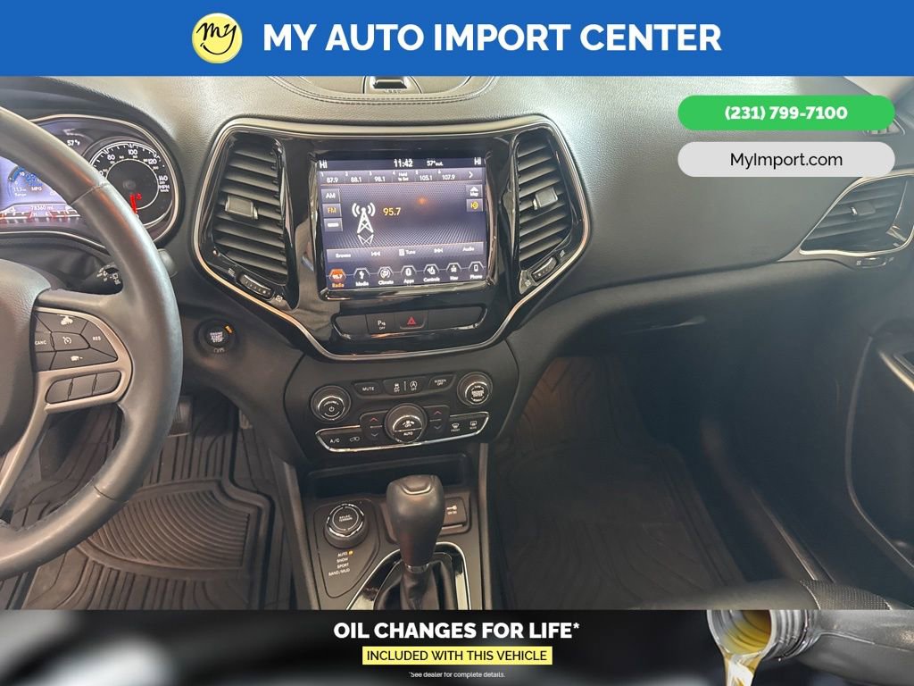 Used 2019 Jeep Cherokee Limited image 20